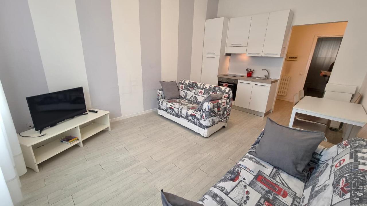 Affittimoderni Milano White Apartamento Exterior foto