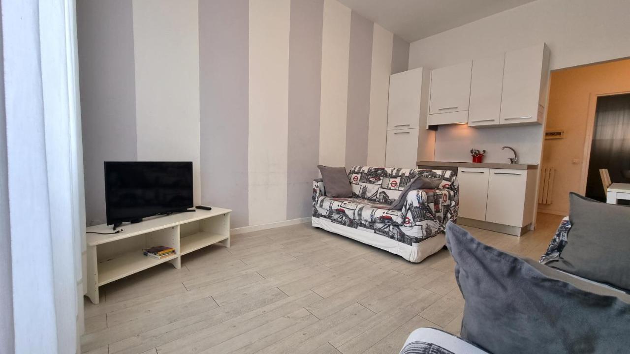 Affittimoderni Milano White Apartamento Exterior foto